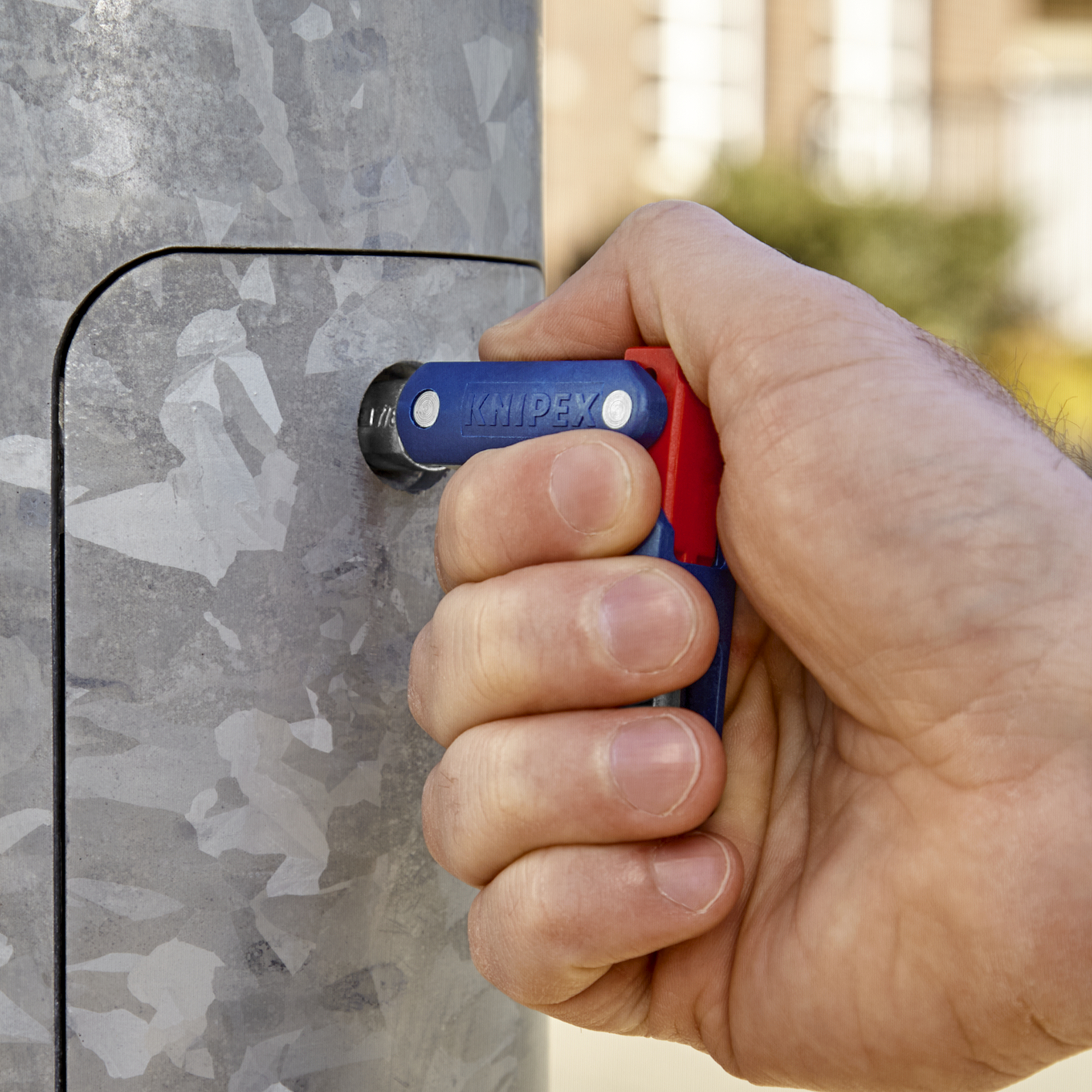 KNIPEX KNIPEX 00 11 06 V03 Schaltschrankschlüssel Double-Joint 62 mm