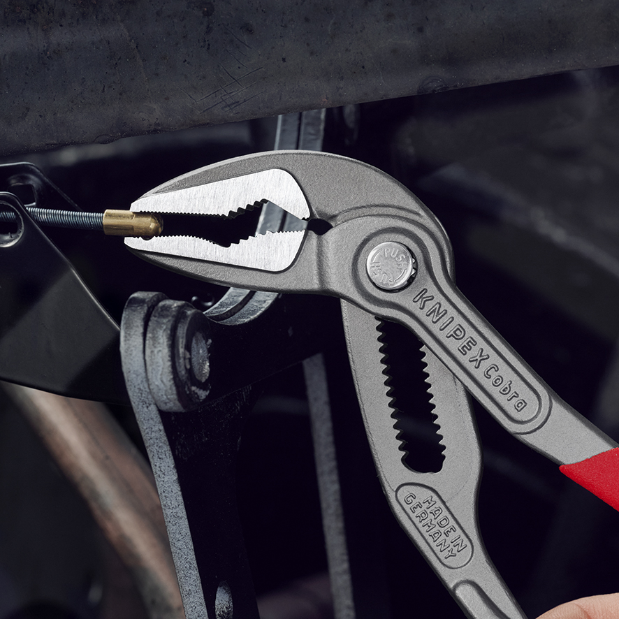 KNIPEX KNIPEX 87 51 180 Cobra® ES Wasserpumpenzange extra-schlank 180 mm grau atramentiert mit rutschhemmendem Kunststoff überzogen poliert KNIPEX KNIPEX 87 51 180 Cobra® ES Wasserpumpenzange extra-schlank 180 mm grau atramentiert mit rutschhemmendem Kunststoff überzogen poliert