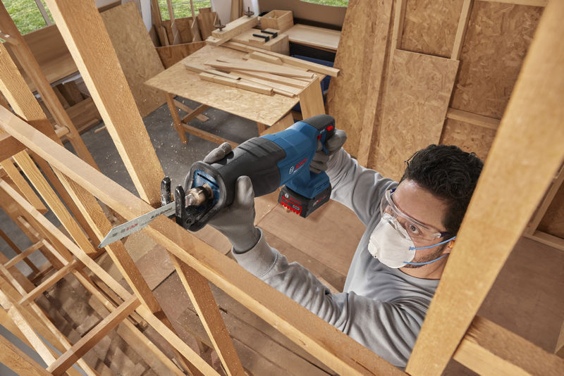 BOSCH Akku-Säbelsäge GSA18V-280 in L-BOXX BOSCH Akku-Säbelsäge GSA18V-280 in L-BOXX