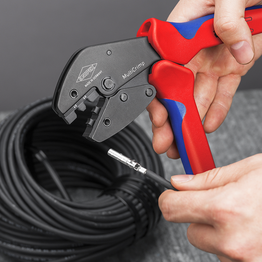 KNIPEX KNIPEX 97 33 03 MultiCrimp® Crimpzange mit Wechselmagazin 250 mm brüniert mit Mehrkomponenten-Hüllen