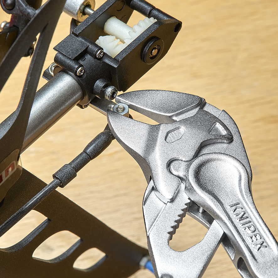 KNIPEX KNIPEX 86 04 100 BK Zangenschlüssel XS Zange und Schraubenschlüssel in einem Werkzeug 100 mm verchromt aufgeprägte, raue Oberfläche