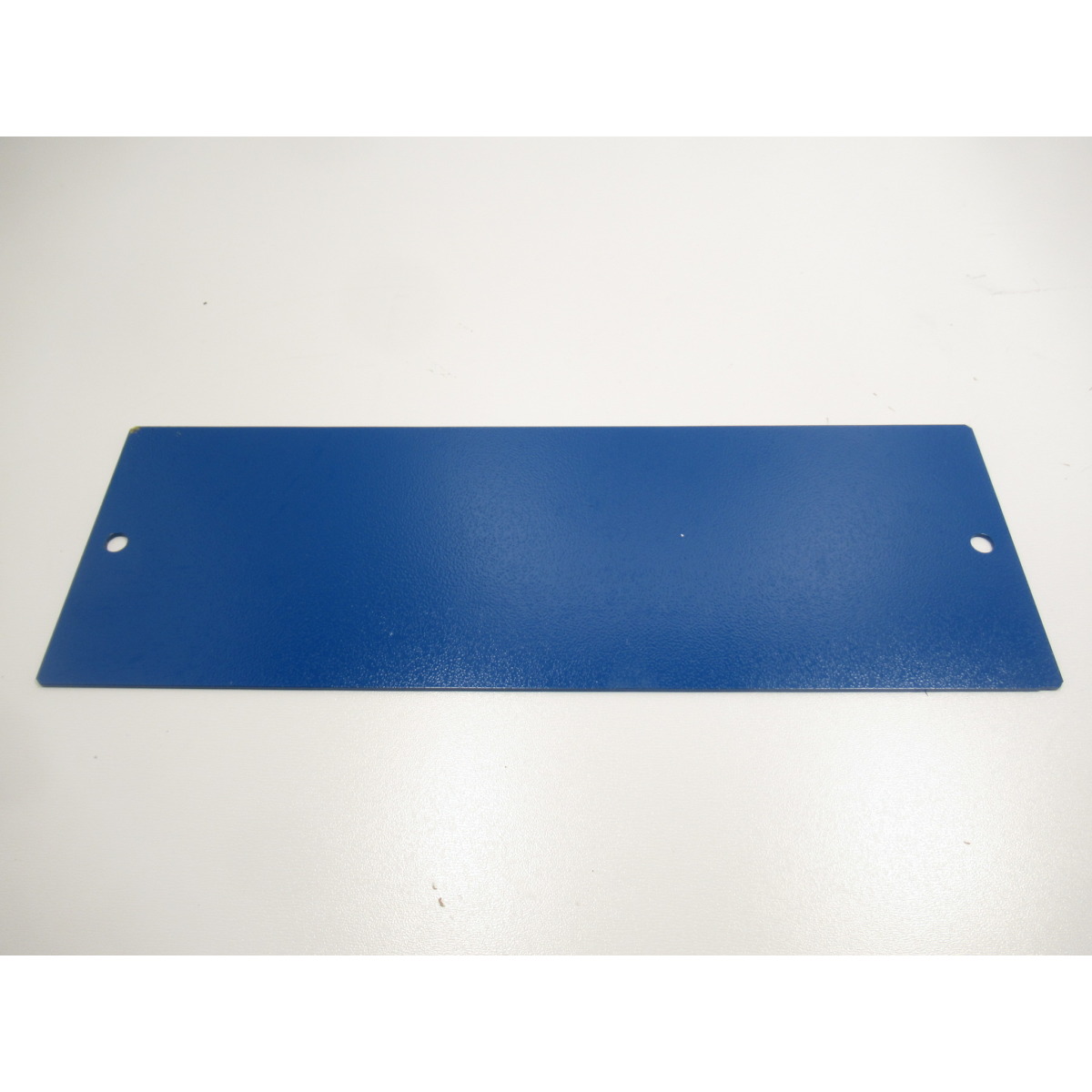 STÜRMER Abdeckung AKM 130-3 P Metallkraft RAL5017 STÜRMER Abdeckung AKM 130-3 P Metallkraft RAL5017
