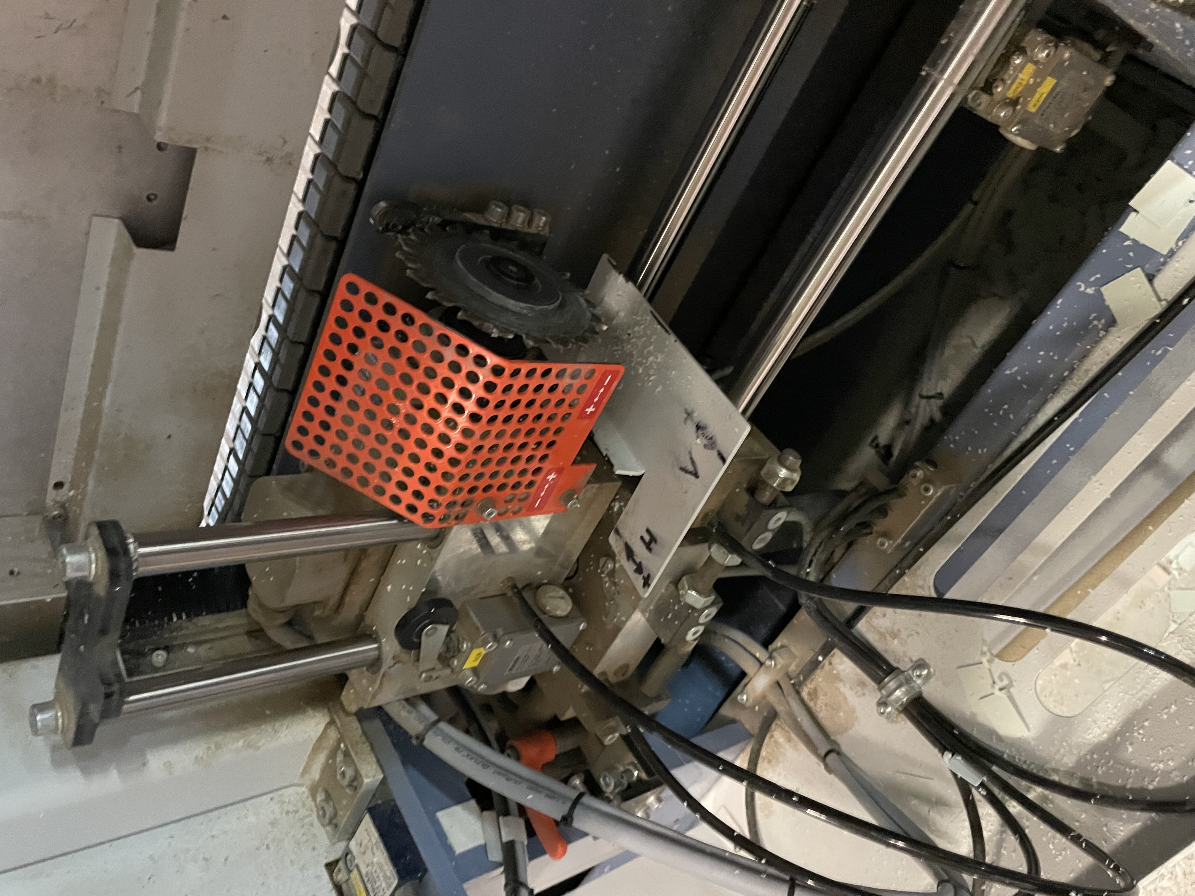 HEBROCK Kantenanleimmaschine AKV 3005 DK