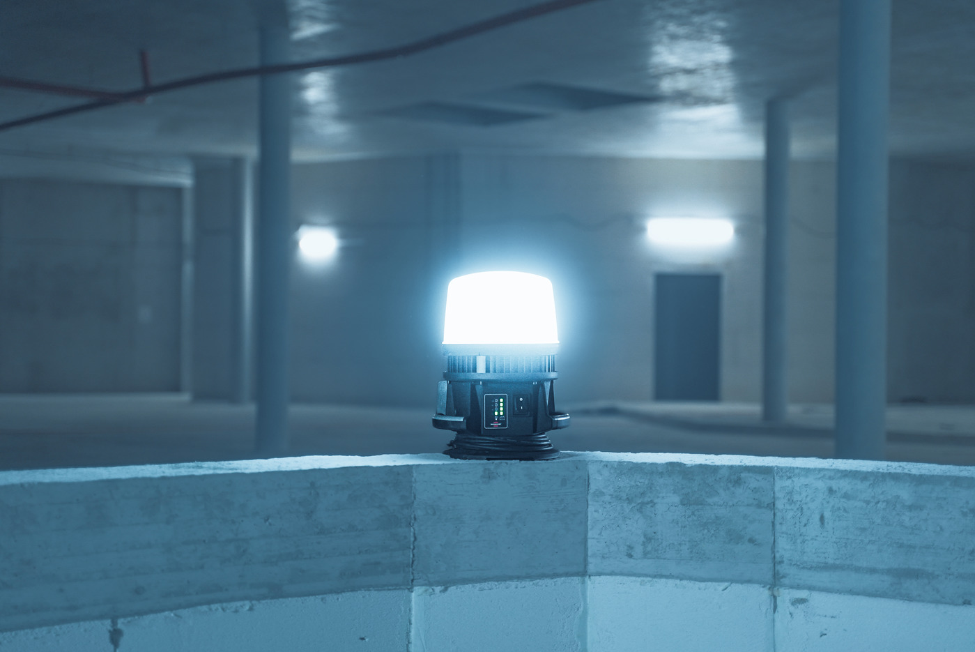 BRENNENSTUHL Professional Multi Battery LED 360° Hybrid Baustrahler 12050 MH, 12000lm, IP54