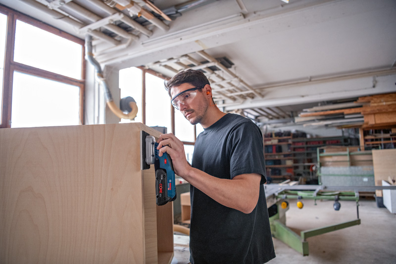 BOSCH Akku-Schwingschleifer GSS 18V-13 Professional