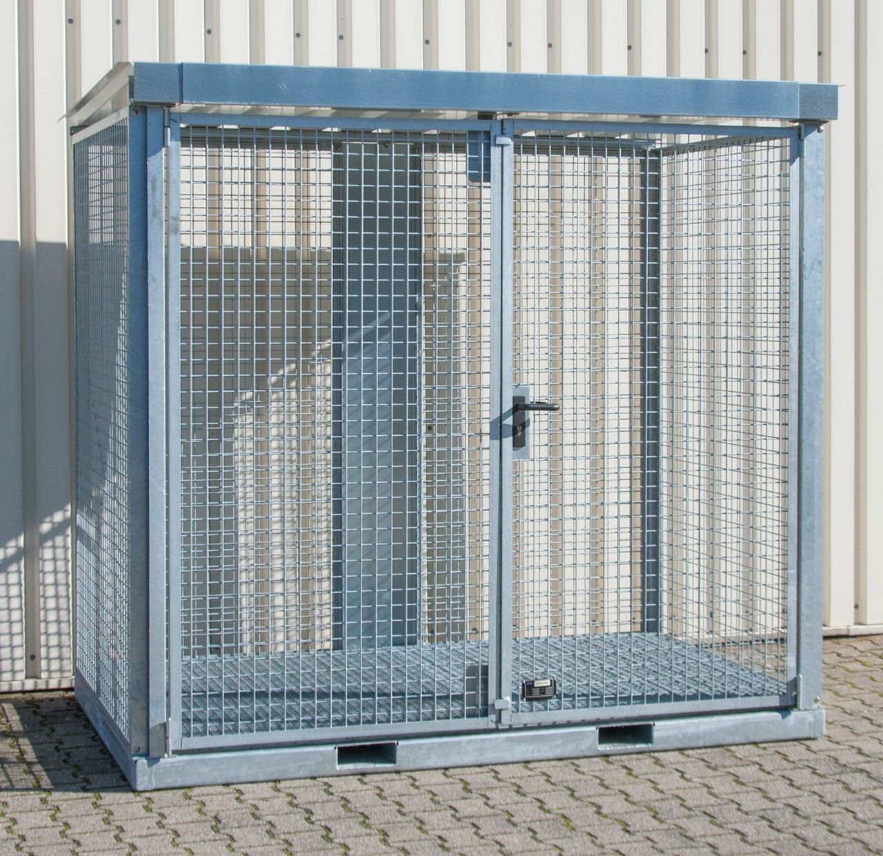 BAUER Gasflaschen-Container GFC-E/G M3, feuerverzinkt BAUER Gasflaschen-Container GFC-E/G M3, feuerverzinkt