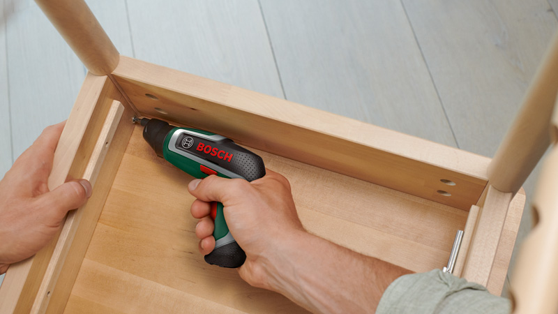 BOSCH Akku-Schrauber IXO 7 Bit-Set + 32-tlg. Schrauberbit-Set BOSCH Akku-Schrauber IXO 7 Bit-Set + 32-tlg. Schrauberbit-Set