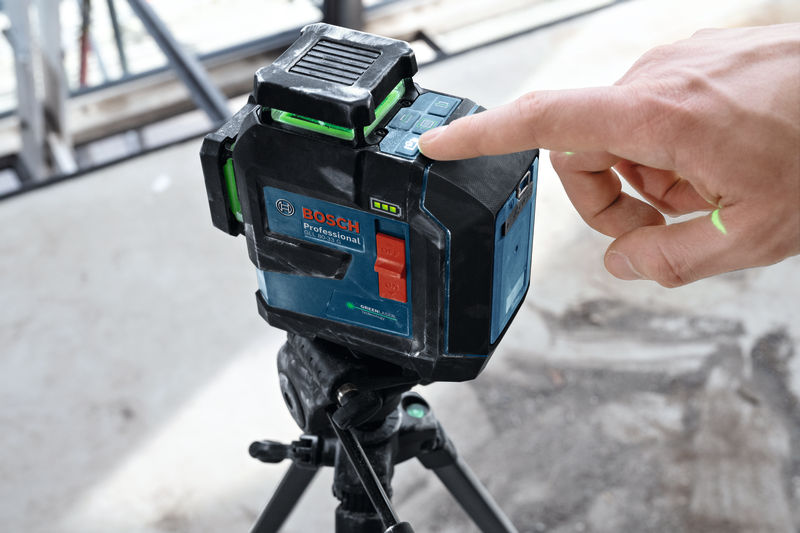 BOSCH Linienlaser GLL 80-33 G, BA 3.7V 3.0Ah XL + USB-C®-Kabel im Handwerkerkoffer