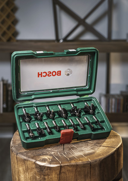 BOSCH 15-teiliges HM-Fräser-Set (1/4" mm Schaft)