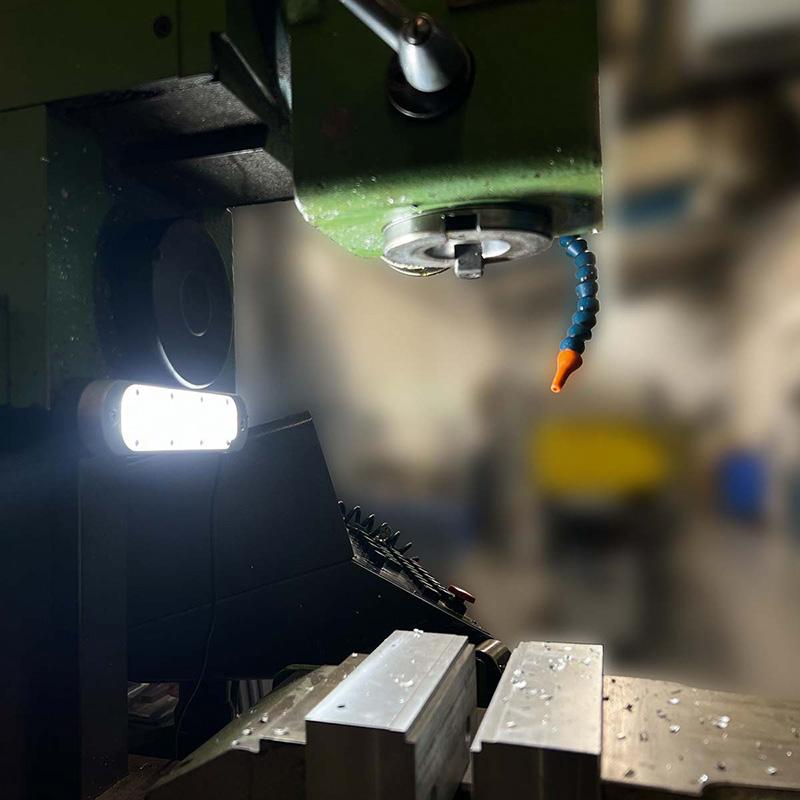 BAUER & BÖCKER LED-Maschinenleuchte Lichtleiste 568mm 2400Lumen starr Bauer + Böcker
