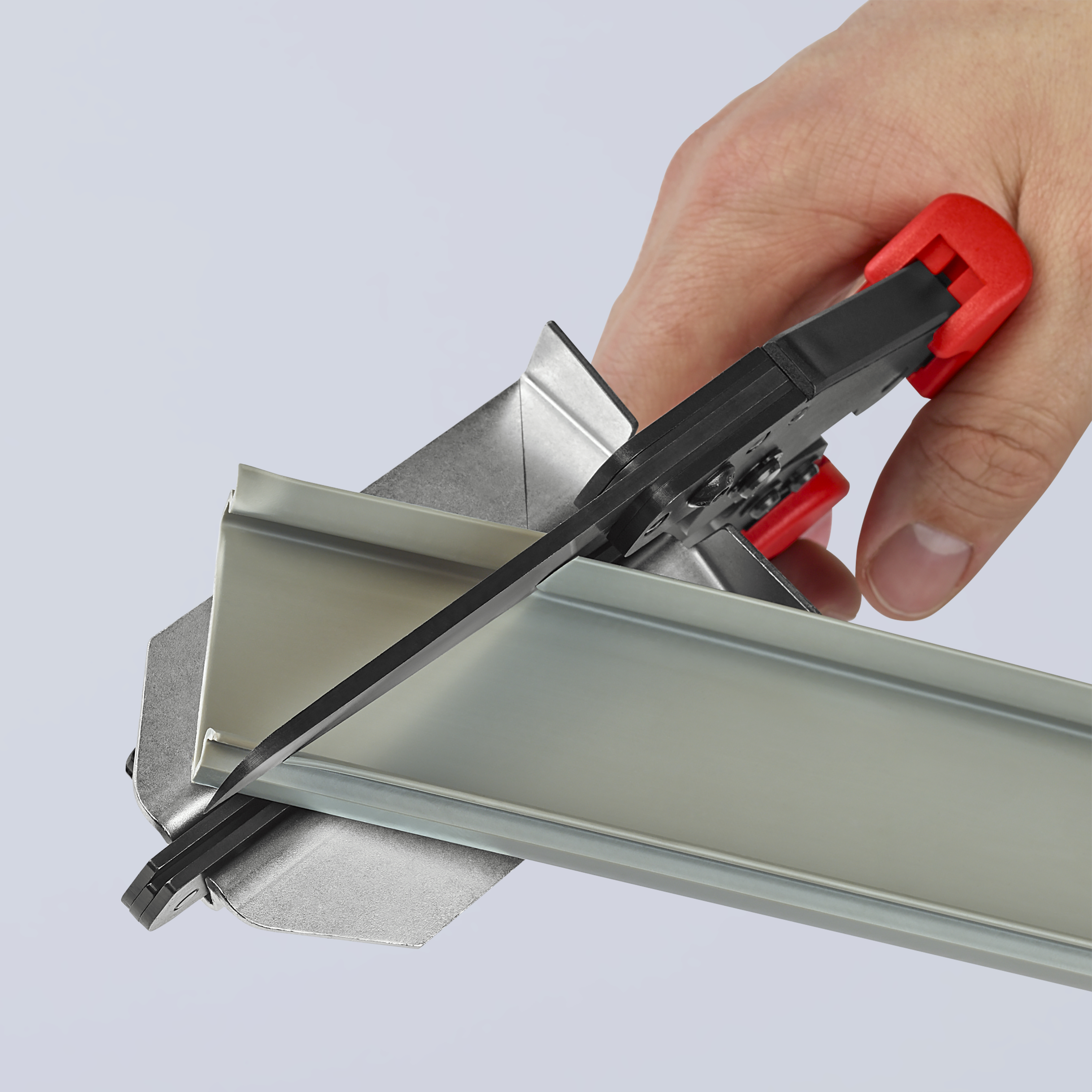 KNIPEX KNIPEX 95 02 21 Schere für Kunststoffe auch für Kabelkanäle 275 mm brüniert mit Mehrkomponenten-Hüllen KNIPEX KNIPEX 95 02 21 Schere für Kunststoffe auch für Kabelkanäle 275 mm brüniert mit Mehrkomponenten-Hüllen