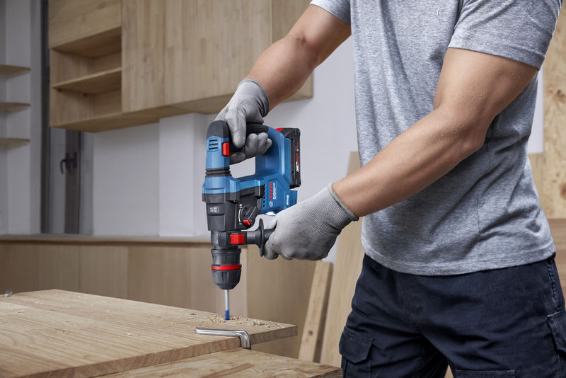 BOSCH Akku-Bohrhammer mit ONECHUCK GBH 18V-18 X in L-BOXX BOSCH Akku-Bohrhammer mit ONECHUCK GBH 18V-18 X in L-BOXX