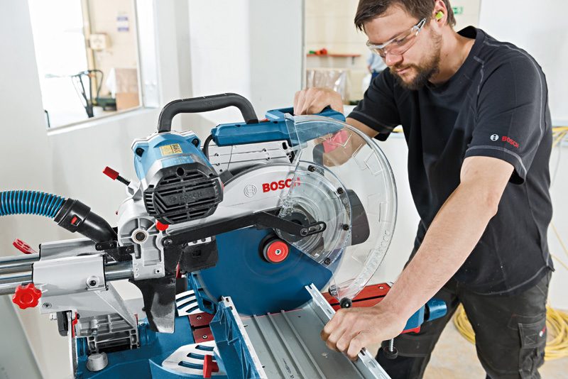 BOSCH Paneelsäge GCM 12 SDE-Professional