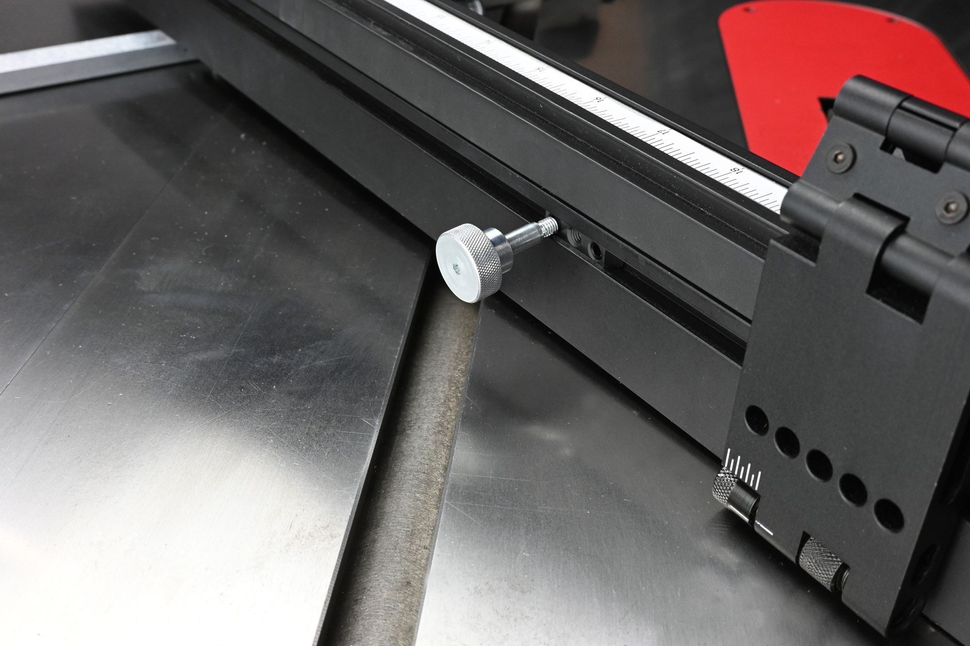 SAWSTOP REVOLUTION Winkelanschlag mit Feineinstellung SAWSTOP REVOLUTION Winkelanschlag mit Feineinstellung