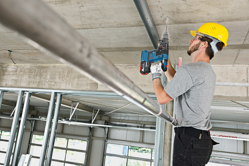 BOSCH Akku-Bohrhammer GBH 18V-26 F, 2x 5,0 Ah Li-Ion Akku, L-BOXX BOSCH Akku-Bohrhammer GBH 18V-26 F, 2x 5,0 Ah Li-Ion Akku, L-BOXX