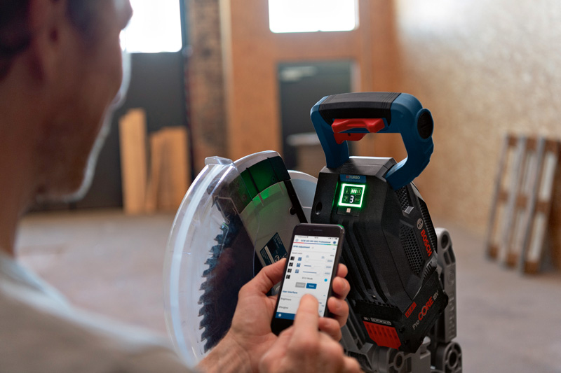 BOSCH Akku-Kapp- und Gehrungssäge GCM 18V-305 GDC, Karton