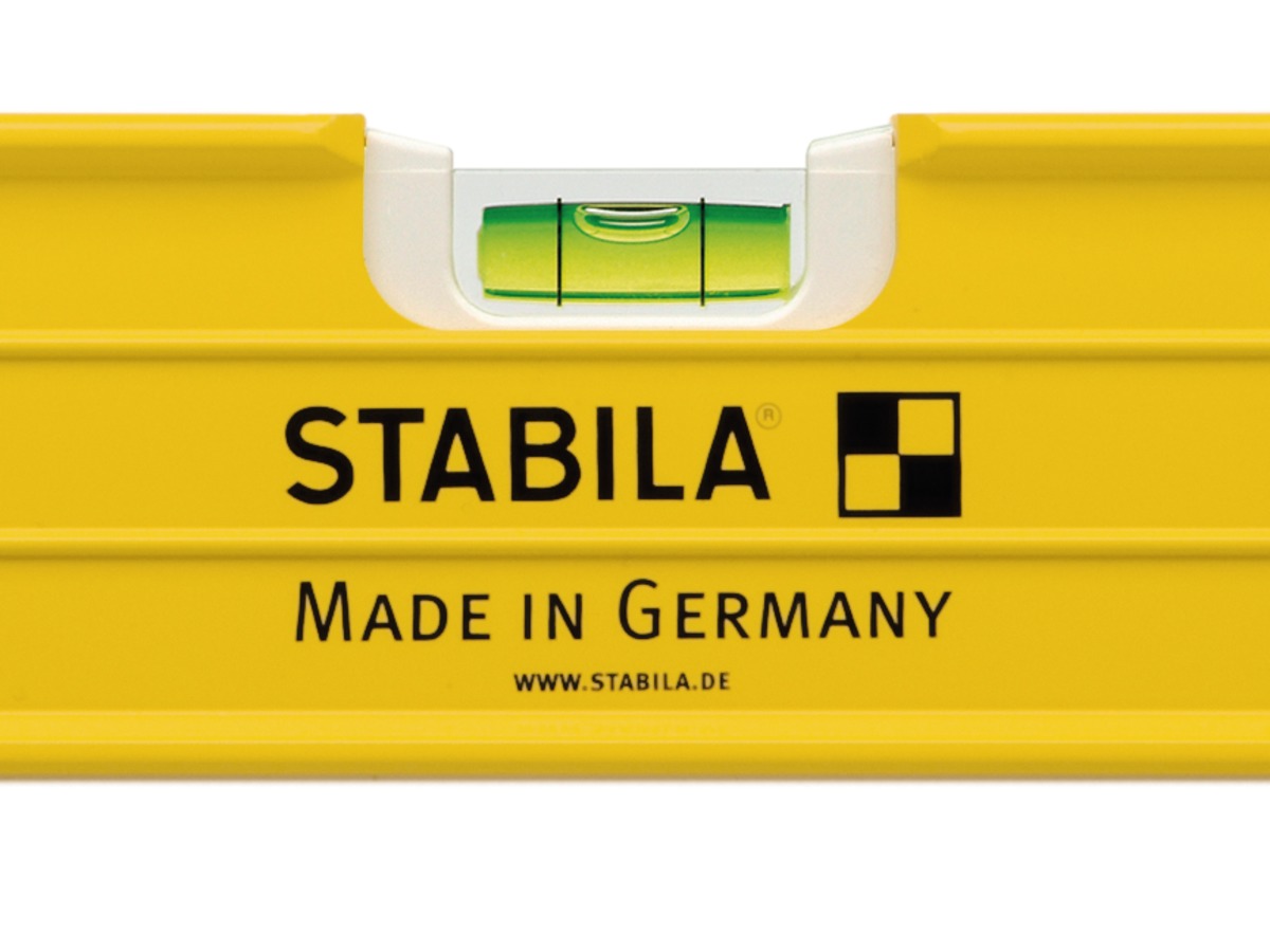 STABILA Magnet-Wasserwaage Type 96-2 M, 61 cm, extrasteifes Alu-Profil, extrastarke Seltenerd-Magnete, 1 Horizontal-/2 Vertikal-Libellen, stoßdämpfende Endkappen, Rutsch-Stopper, Made in Germany STABILA Magnet-Wasserwaage Type 96-2 M, 61 cm, extrasteifes Alu-Profil, extrastarke Seltenerd-Magnete, 1 Horizontal-/2 Vertikal-Libellen, stoßdämpfende Endkappen, Rutsch-Stopper, Made in Germany