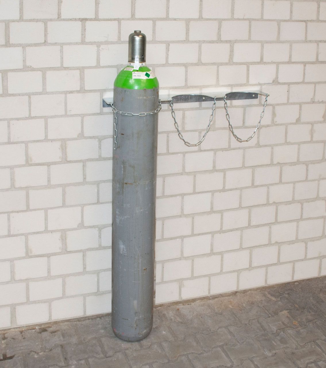 BAUER Gasflaschen-Wandhalterung GWH 230-III, feuerverzinkt BAUER Gasflaschen-Wandhalterung GWH 230-III, feuerverzinkt