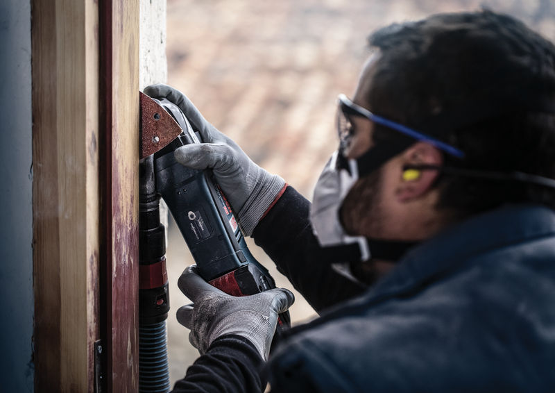 BOSCH PRO F460 Schleifblatt, 93 x 93 mm; G240, 5-tlg. BOSCH PRO F460 Schleifblatt, 93 x 93 mm; G240, 5-tlg.