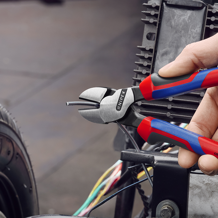 KNIPEX KNIPEX 74 02 200 SB Kraft-Seitenschneider 200 mm schwarz atramentiert mit Comfort-Griffen poliert