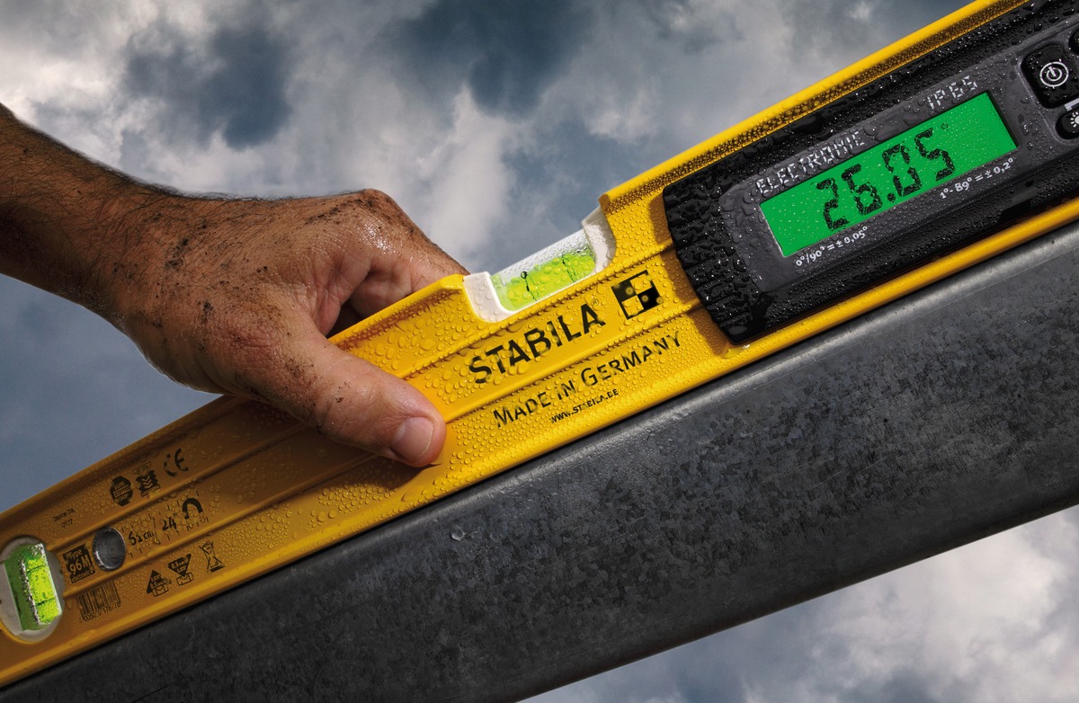 STABILA Elektronische Magnet-Wasserwaage TECH 196 M, 61 cm, 2 Digital-Displays, Messbereich: 0° – 360° (4 x 90°), Anzeige-Modi: °, %, mm/m, in/ft, Schutzklasse IP 65, Seltenerd-Magnetsystem, Tasche STABILA Elektronische Magnet-Wasserwaage TECH 196 M, 61 cm, 2 Digital-Displays, Messbereich: 0° – 360° (4 x 90°), Anzeige-Modi: °, %, mm/m, in/ft, Schutzklasse IP 65, Seltenerd-Magnetsystem, Tasche
