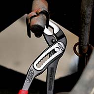 KNIPEX KNIPEX 88 02 180 Alligator® Wasserpumpenzange 180 mm schwarz atramentiert mit Mehrkomponenten-Hüllen poliert KNIPEX KNIPEX 88 02 180 Alligator® Wasserpumpenzange 180 mm schwarz atramentiert mit Mehrkomponenten-Hüllen poliert