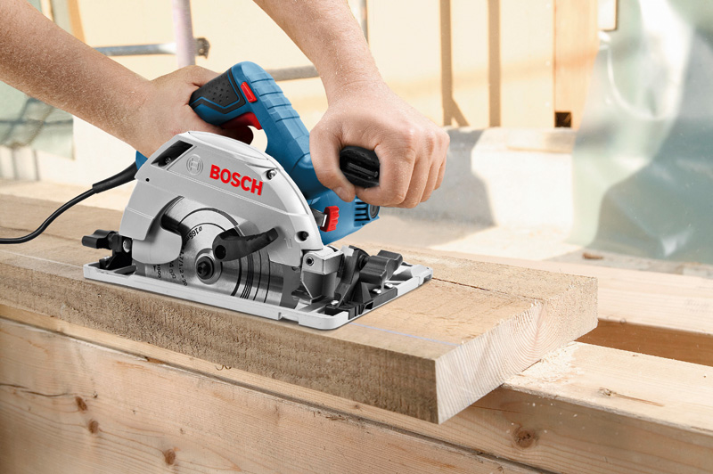 BOSCH Handkreissäge GKS 55+ GCE + FSN 1400 BOSCH Handkreissäge GKS 55+ GCE + FSN 1400