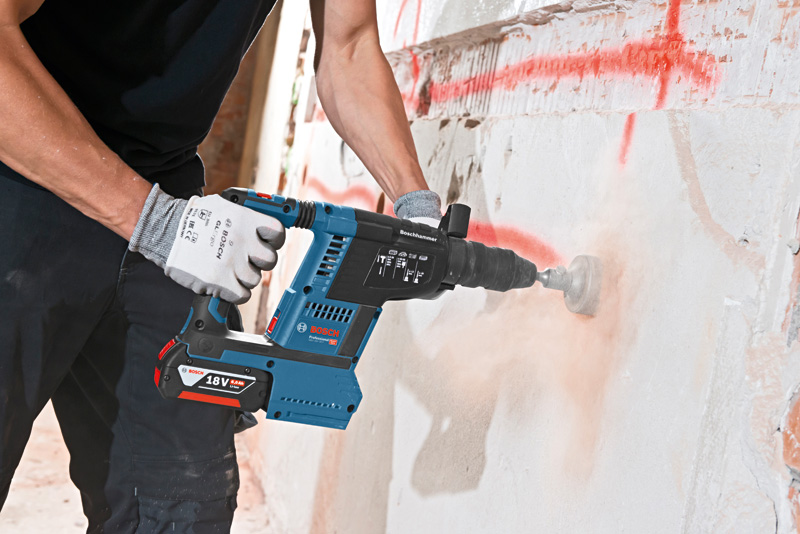 BOSCH Combo Kit 18V-Set mit 5 Werkzeugen: GSB + GBH + GWS + GSA + GLI + 3 x Akku