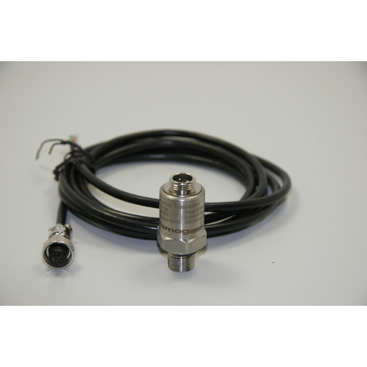 AIRCRAFT Druckschalter 0-16 bar / 4-20 mA / C008167010 inkl. 2 mtr. Anschlusskabel und 2 poligen Stecker