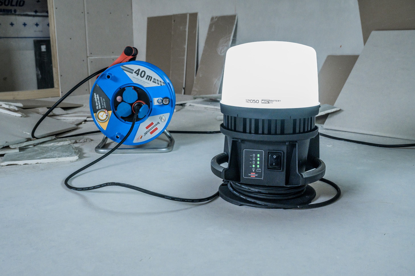 BRENNENSTUHL Professional Multi Battery LED 360° Hybrid Baustrahler 12050 MH, 12000lm, IP54