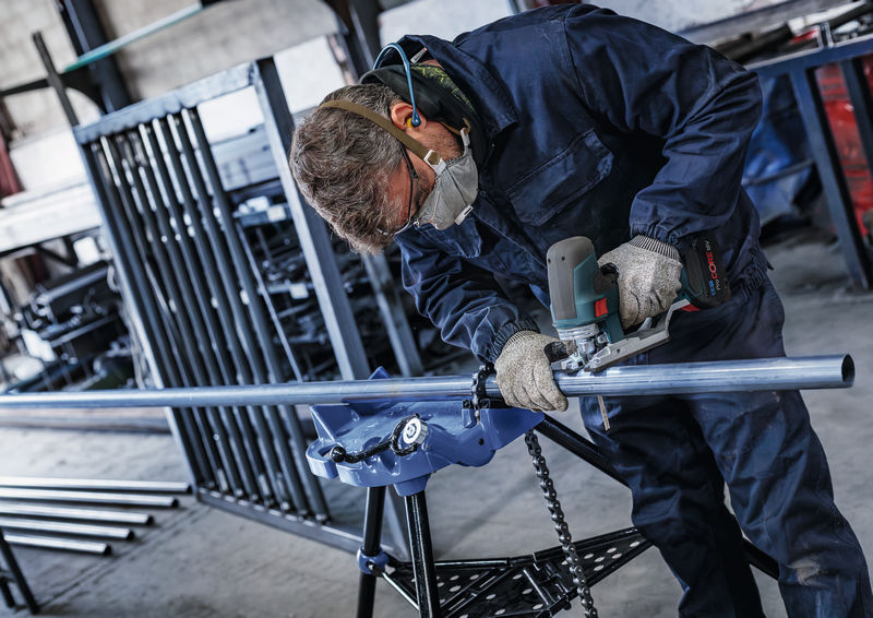 BOSCH PRO Metal Pipes and Profiles T321BF Stichsägeblatt, 132 mm, 2-tlg.