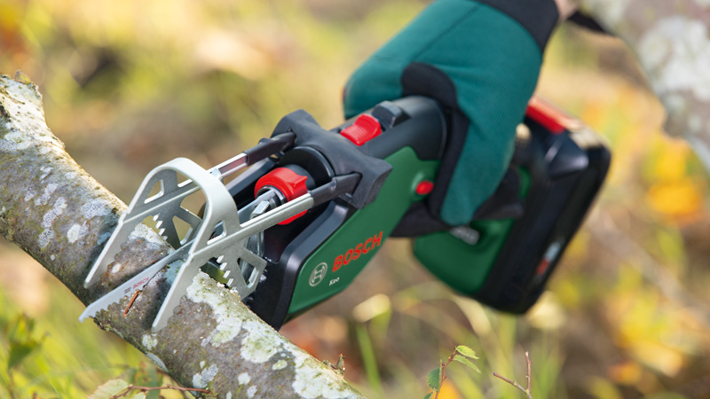 BOSCH Akku-Gartensäge Keo