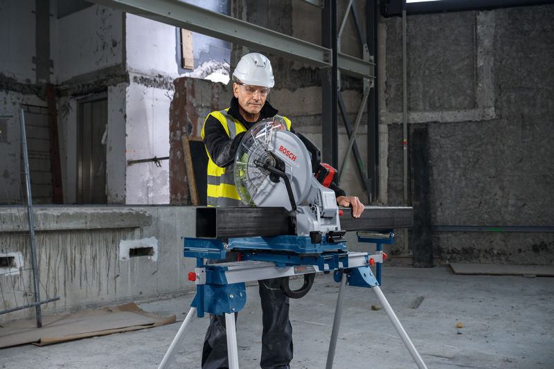 BOSCH Metalltrennsäge GCD 18V-355