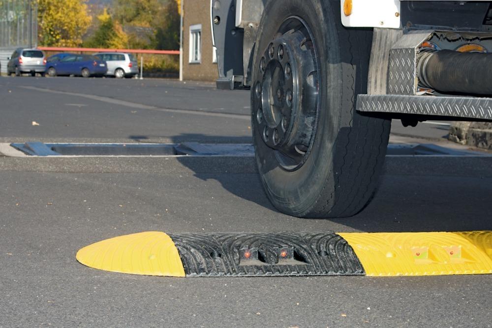 MORION Fahrbahnschwelle NormelemTOPSTOP 5-RE,schwarz MORION Fahrbahnschwelle NormelemTOPSTOP 5-RE,schwarz