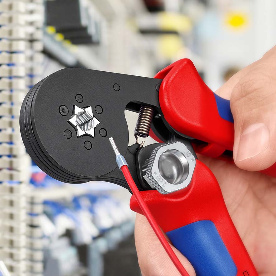 KNIPEX 97 53 14 SB Selbsteinstellende Crimpzange für Aderendhülsen mit Seiteneinführung 180 mm brüniert mit Mehrkomponenten-Hüllen