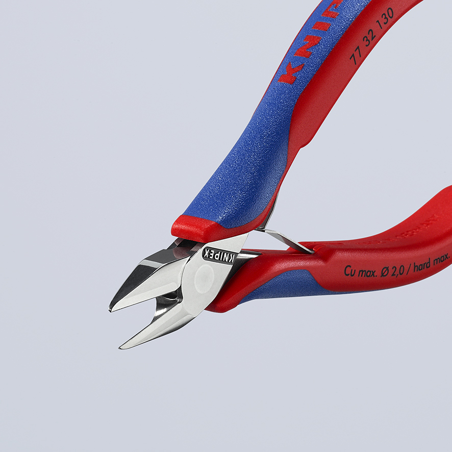 KNIPEX KNIPEX 77 32 130 Elektronik-Seitenschneider mit durchgestecktem Gelenk 130 mm mit Mehrkomponenten-Hüllen spiegelpoliert