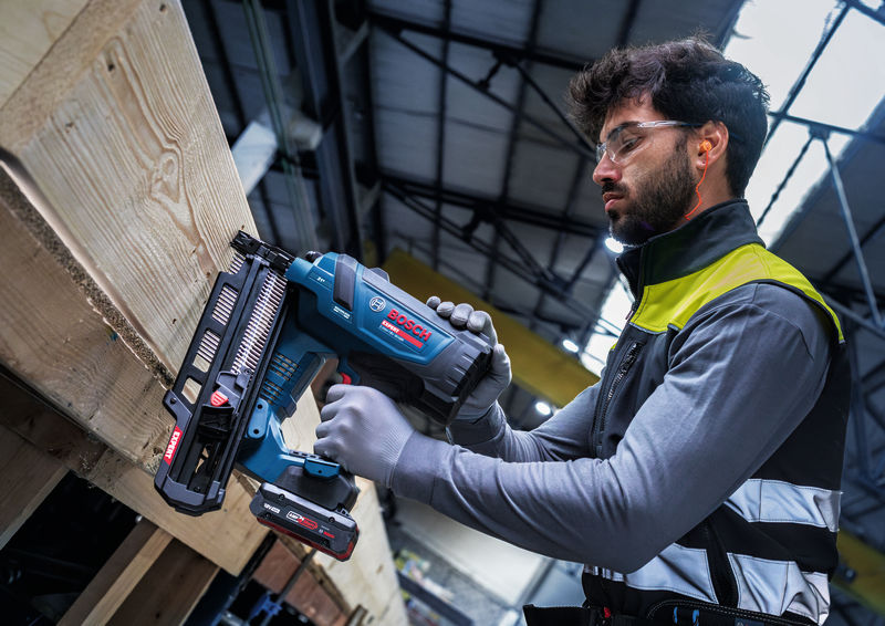 BOSCH Akku-Holznagler EXNH18V-90MR in XL-BOXX BOSCH Akku-Holznagler EXNH18V-90MR in XL-BOXX