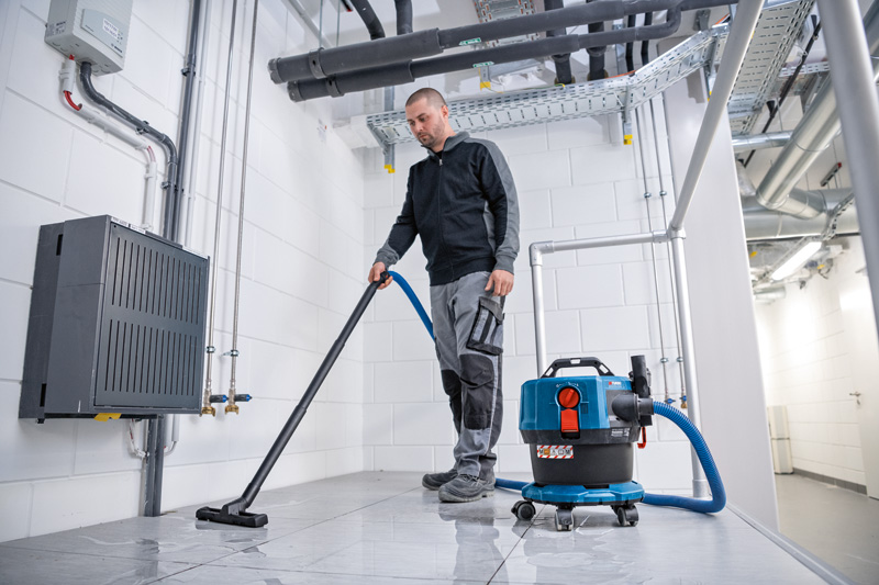 BOSCH Akku-Staubsauger GAS 18V-12 MC BOSCH Akku-Staubsauger GAS 18V-12 MC