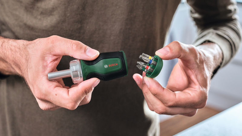 BOSCH Handwerkzeuge Stubby Bit-Ratschenschraubendreher + 6 Bits BOSCH Handwerkzeuge Stubby Bit-Ratschenschraubendreher + 6 Bits