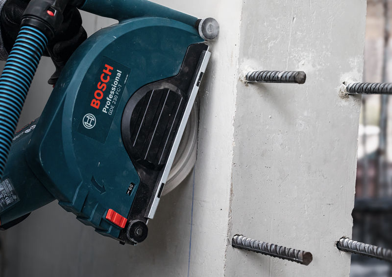 BOSCH EXPERT MultiMaterial Diamanttrennscheiben, 125 x 22,23 x 2,2 x 12 mm