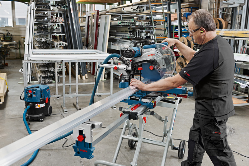 BOSCH Paneelsäge GCM 12 SDE-Professional