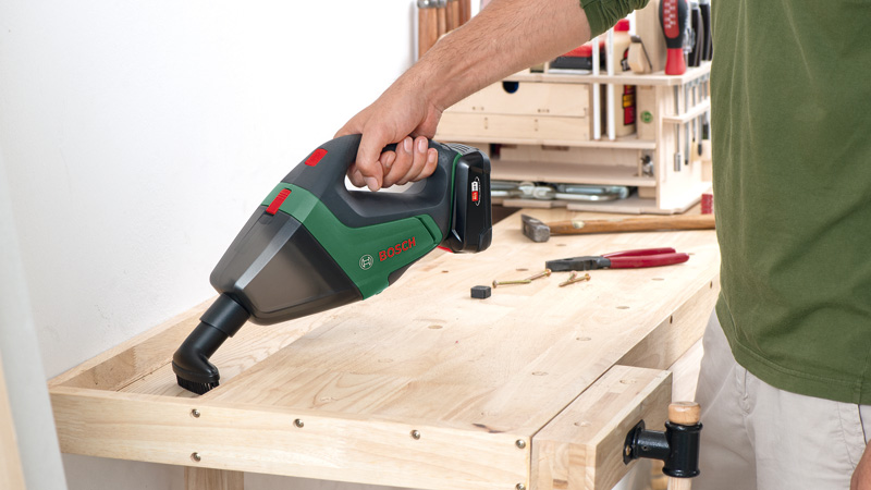 BOSCH Akku-Sauger UniversalVac 18, 1 x Akku PBA 18V 2.5Ah, Ladegerät BOSCH Akku-Sauger UniversalVac 18, 1 x Akku PBA 18V 2.5Ah, Ladegerät