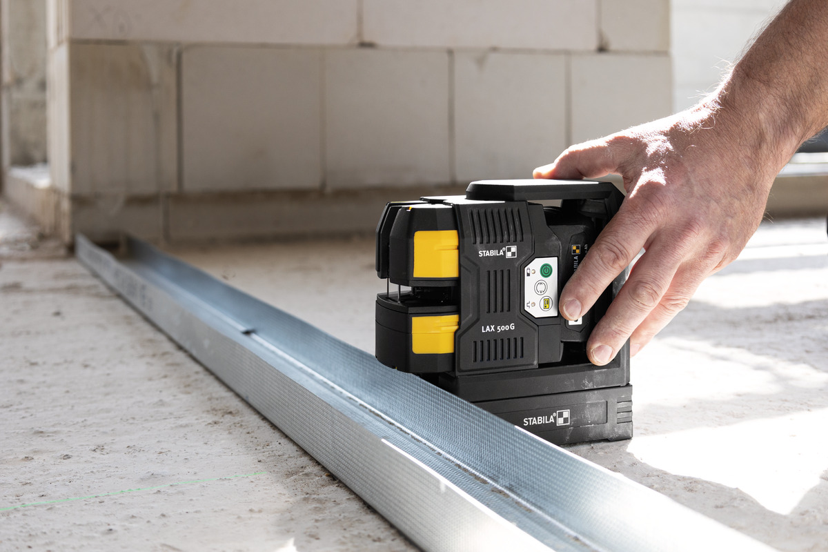STABILA Kreuzlinien-Lot-Laser LAX 500 G, 12-V-System, 7-teiliges Set, mit Akku und Ladegerät (EU) STABILA Kreuzlinien-Lot-Laser LAX 500 G, 12-V-System, 7-teiliges Set, mit Akku und Ladegerät (EU)