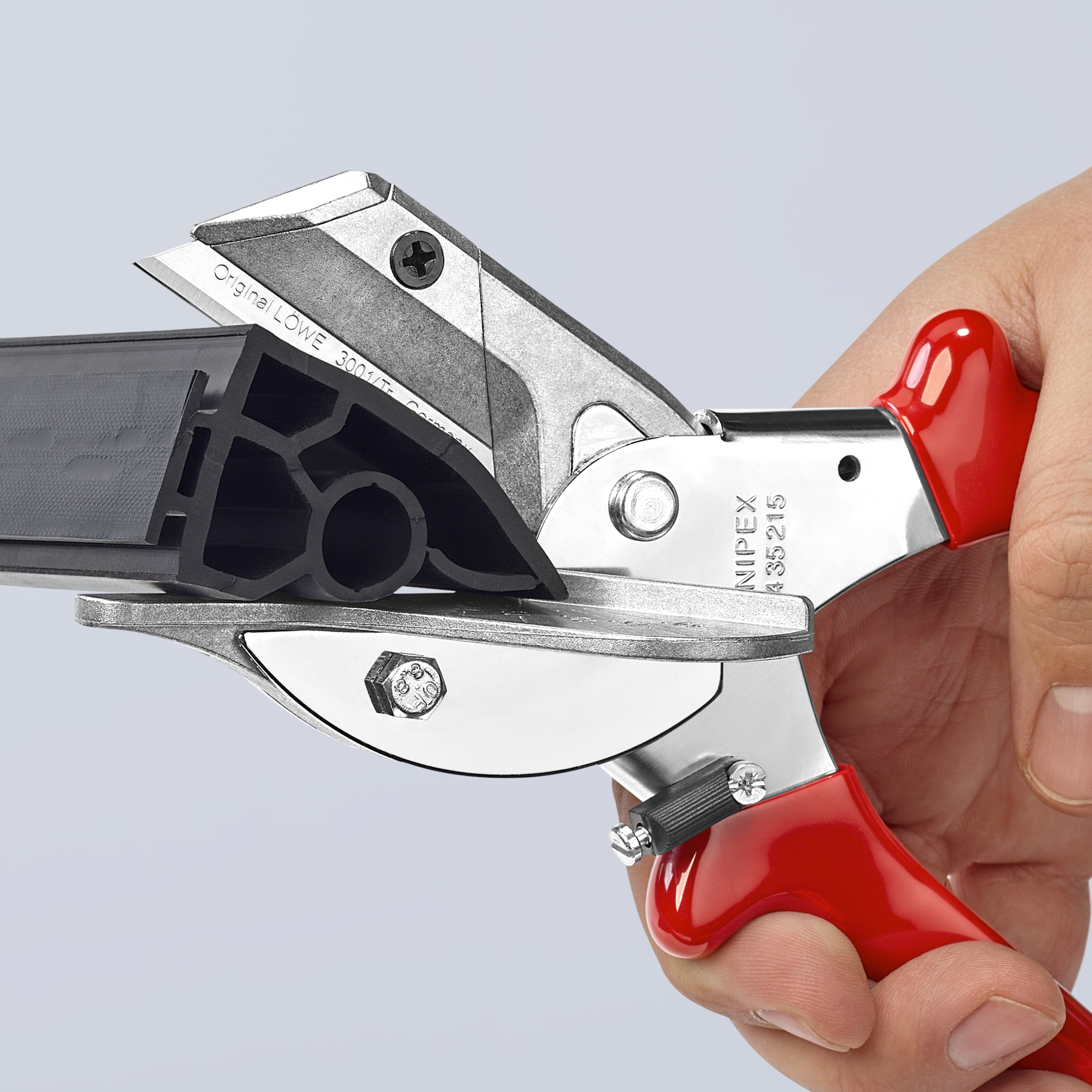 KNIPEX Gehrungsschere für Kunststoff- und Gummiprofile 215 mm verchromt mit Kunststoff-Hüllen