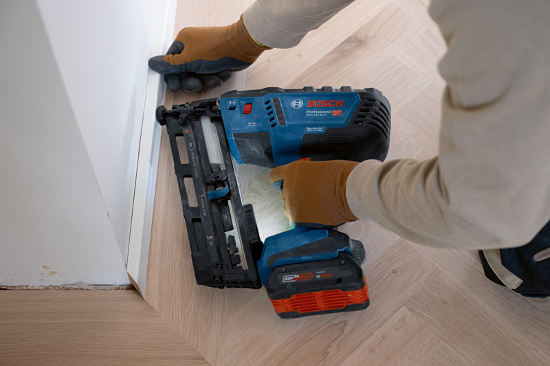 BOSCH Akku-Holznagler GNH 18V-64-2, im Karton