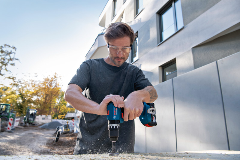 BOSCH Akku-Schlagbohrschauber GSB 18V-45 BOSCH Akku-Schlagbohrschauber GSB 18V-45