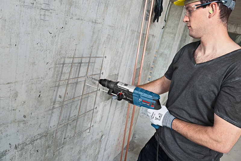 BOSCH Bohrhammer mit SDS plus GBH 2-28 F, L-BOXX