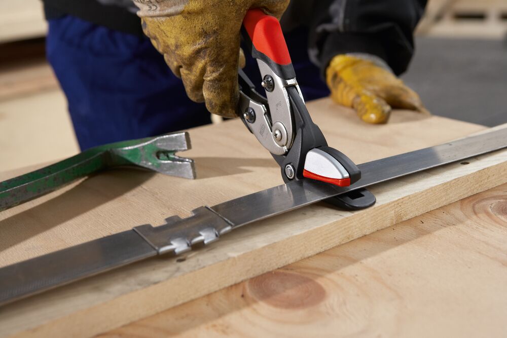 BESSEY Sicherheitsbandeisenschere mit Hebelübersetzung