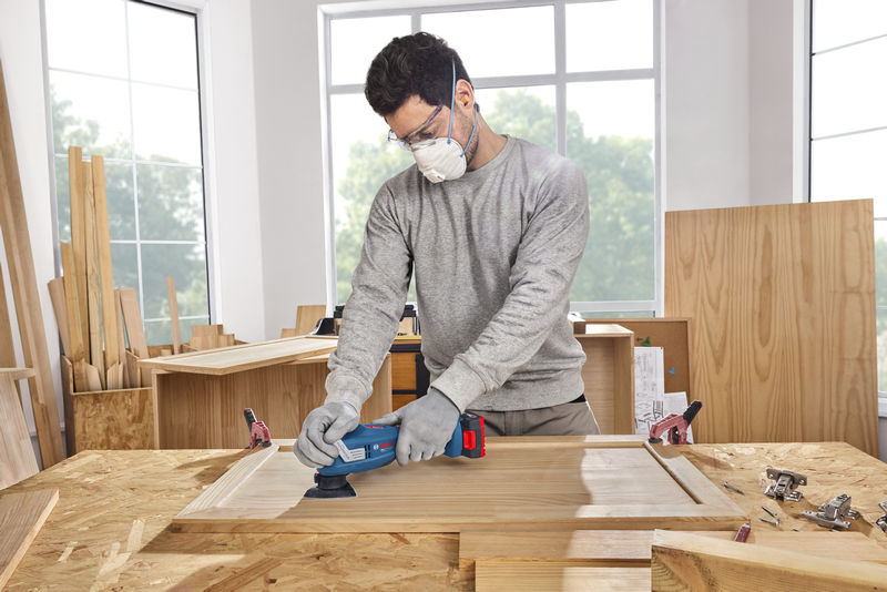 BOSCH Multifunktionswerkzeug GOP18V-30 in L-BOXX
