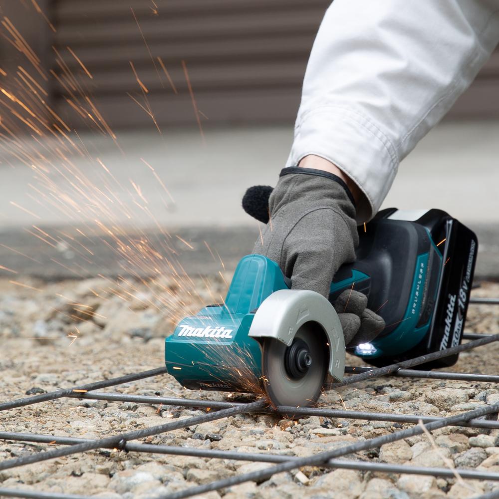 MAKITA Akku-Winkelschleifer 18V (ohne Akku, ohne Ladegerät) DMC300Z